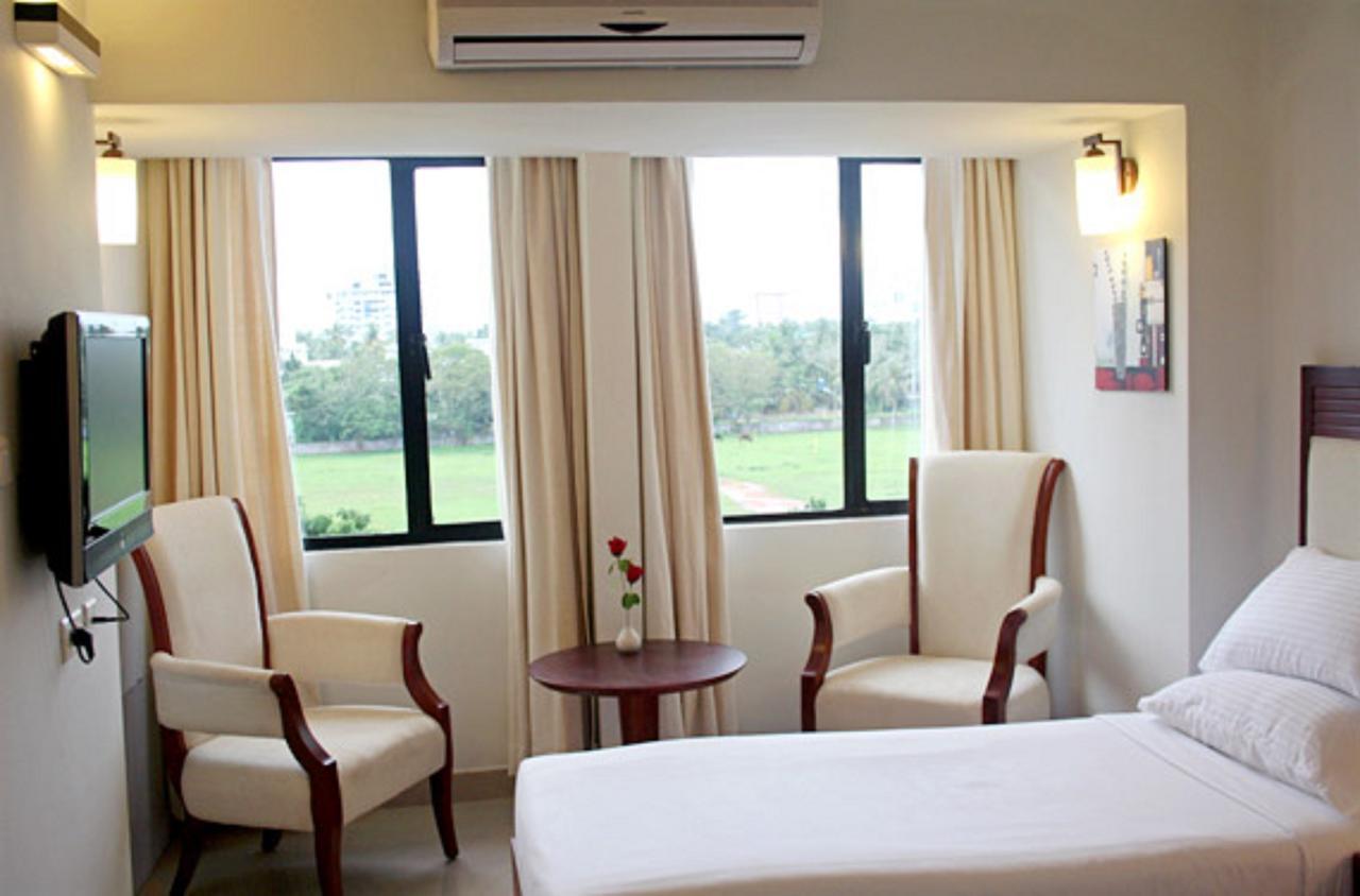 Standard Double or Twin Room,635525982:JPEG